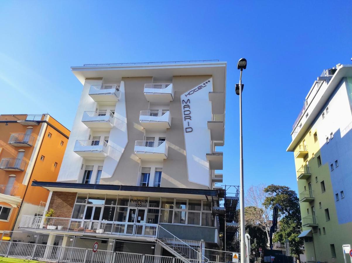 Hotel Madrid Rimini Buitenkant foto