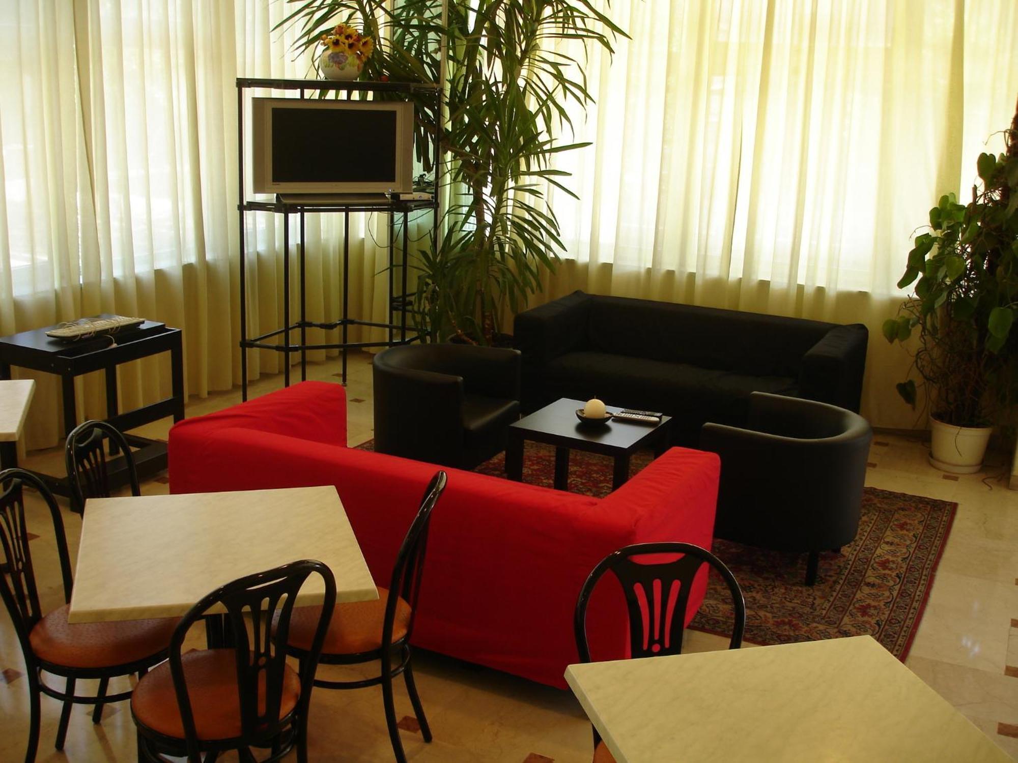 Hotel Madrid Rimini Buitenkant foto